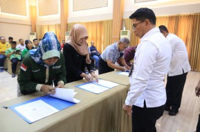34 OBH Terakreditasi Tanda Tangani Kontrak Adendum dengan Kemenkumham Jatim
