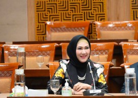 Duduk di Komisi X DPR RI, Lita Machfud Arifin Perjuangkan Pemerataan Pendidikan