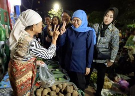 Cerita Khofifah saat Blusukan ke Pasar Keputran Surabaya