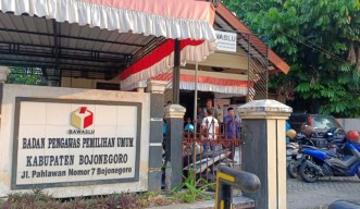 Bawaslu: KPU Bojonegoro Lakukan Pelanggaran Administrasi Debat Publik Pertama