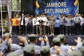 Pj Gubernur Adhy Minta Linmas jadi Garda Depan Jaga Kondusifitas Pilkada 2024