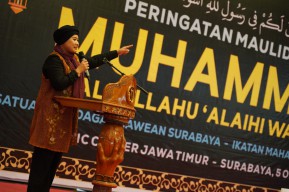 Cagub Jatim Luluk Janji Perbaiki Infrastruktur untuk Majukan Pariwisata Bawean