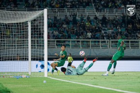 6 Peluang Persebaya Gagal Cetak Gol ke Gawang PSM Makassar
