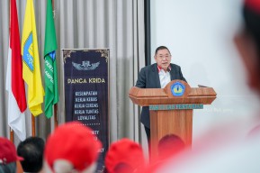 Founder JHL Foundation Jerry Hermawan Lo Beri Beasiswa 90 Mahasiswa Pertanian Unila