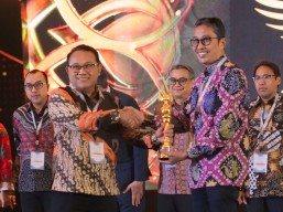 Bank Jatim Raih Gold Rank Dalam ASRRAT 2024