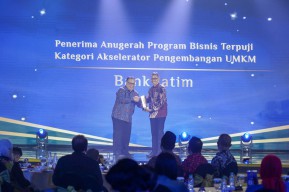 Bank Jatim Dinobatkan sebagai Akselerator Pembangunan