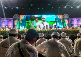 Selawatan di Sidoarjo, Habib Syech Singgung soal Memanasnya Pilbup Sampang