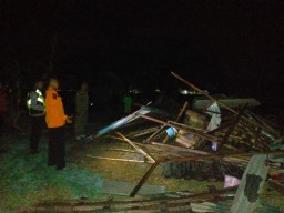 Rumah Warga di Bojonegoro Rusak Diterjang Angin Kencang, Ini Data BPBD