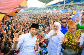 Emil Dardak Ajak Coblos Nomor 2 saat Kampanye Akbar di Jember: Bonusnya Adem