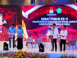 Debat Pilkada Sidoarjo: BAIK Janjikan 100 Ribu Lowongan, SAE Rangkul Semua