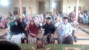 Muslimat NU Kota Kediri Gelar Istigasah, Doakan Mbak Vinanda - Gus Qowim