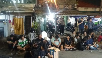 Polisi Gerebek Kampung Narkoba di Jalan Kunti Surabaya, 25 Orang Ditangkap