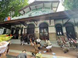 Kisah Kereta Api Terakhir Surabaya di Stasiun Gubeng