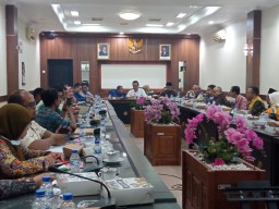 Viral Guru Dukung Paslon di Liga Pelajar, Pansus Pilkada DPRD Panggil Dispendik Jember