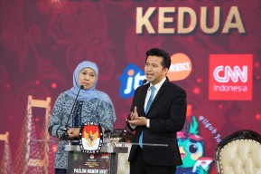 Debat Pilgub Jatim, Emil Dardak Skakmat Lukman soal Inovasi Birokrasi