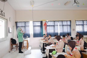 Kolaborasi Pemkab Kediri dan PSF, Kurangi Kemiskinan Lewat Jalur Pendidikan