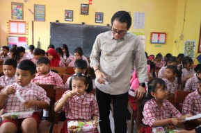389 Pelajar SD di Tulungagung Ikuti Uji Coba Makan Sehat Bergizi