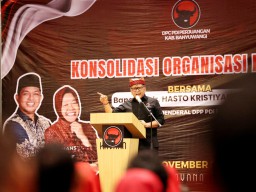 Sekjen PDIP Hasto Bongkar Alasan Megawati Rekom Risma jadi Cagub Jatim 2024