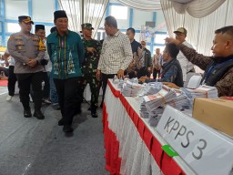 KPU Lamongan Gelar Simulasi Coblosan, Siapkan Kebutuhan Disabilitas