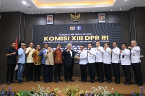 Komisi XIII Kunker Spesifik ke Jatim Gali Data Primer Keimigrasian yang Faktual