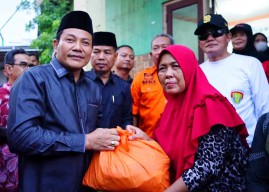 Plt Bupati Sidoarjo Berikan Bantuan untuk Korban Puting Beliung