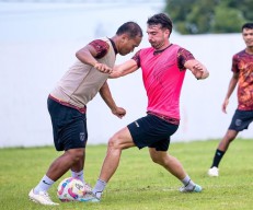 Persela Lamongan Datangkan Bek Tangguh Asal Prancis