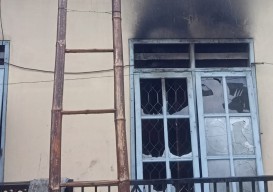 Disambar Petir, Kamar Rumah Kristina di Jember Hangus Terbakar