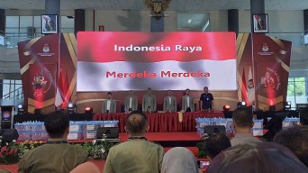 Rekapitulasi Pilkada Kediri 2024: Mas Dhito - Mbak Dewi Unggul, Partisipasi Pemilih Naik