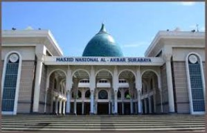 Tak Hanya Doa dan Zikir, Masjid Al-Akbar Surabaya Gelar Genzi Night Spectacular