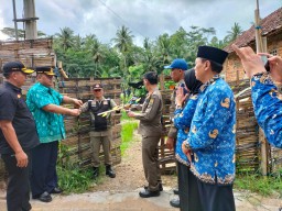 Pemkab Trenggalek Buka Segel 2 Tambak Udang, Sempat Cemari Lingkungan