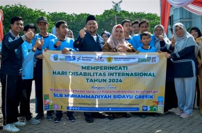 Peringati Hari Disabilitas Internasional 2024, Pemkab Gresik Gelar Jalan Sehat