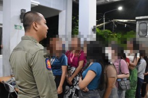 26 Pramusaji Seksi Warkop Jembatan Suramadu Surabaya Diciduk