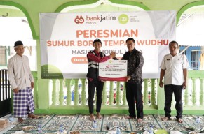 Bank Jatim Sinergi Bareng IZI Bangun Program Peduli Lingkungan di Tuban