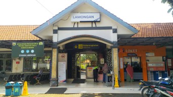 13.957 Penumpang Kereta Api Tujuan Lamongan di Momen Libur Nataru