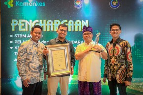 TUKS Petrokimia Gresik Raih Penghargaan Pelabuhan Sehat dari Kemenkes