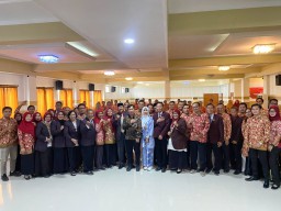 Wakil Ketua DPRD Jatim Minta Perawat Juga Disejahterakan