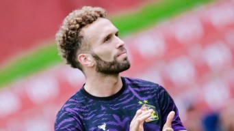 Persik Kediri Jawab Rumor Kepulangan Ze Valente ke Persebaya Surabaya