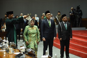 Dilantik jadi Anggota DPR RI, Gus Khozin Janji Perjuangkan Aspirasi Konstituen