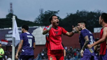 Kiper Utama Persik Kediri Leo Navacchio Cedera, Saatnya Husna Malik Unjuk Gigi