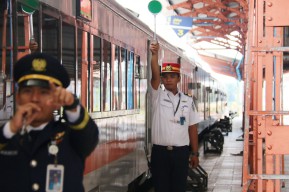 Daop 7 Madiun Pantau Perjalanan KA, Imbas Banjir di Grobogan