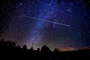5 Fenomena Astronomi yang Terjadi di Bulan Januari Tahun 2025