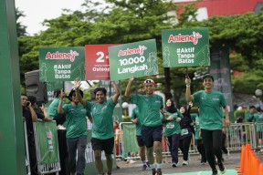 Cara Anlene Sadarkan Bahaya Tulang Keropos untuk Warga Surabaya