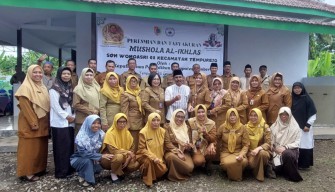 Kepsek Non-Muslim di Jember Bangun Musala Sekolah, Ini Kisahnya