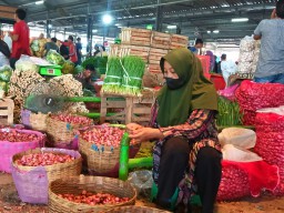 Harga Bawang dan Sayur Mayur Turut Meroket di Pasar Induk Grosir Porong Sidoarjo