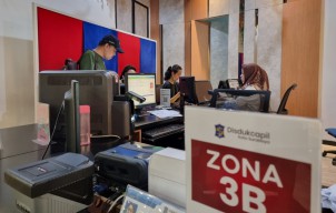 Urus Adminduk di Surabaya Bisa Pakai Aplikasi, Cukup 1 Genggaman