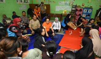 Pj Gubernur Jatim Siap Relokasi Warga Terdampak Tanah Gerak di Pasuruan