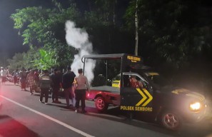 Gagal Nyolong, Motor Maling Dibakar Massa di Jember