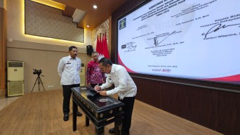 Kanwil Kemenkum Jatim Canangkan Pembangunan Zona Integritas 2025