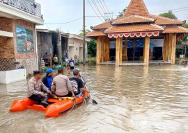 Luapan Sungai Mas Rendam 180 Rumah di Krian Sidoarjo