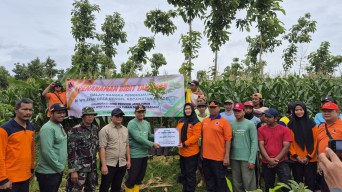 BPBD Tuban Tanam 10.000 Bibit Pohon Buah